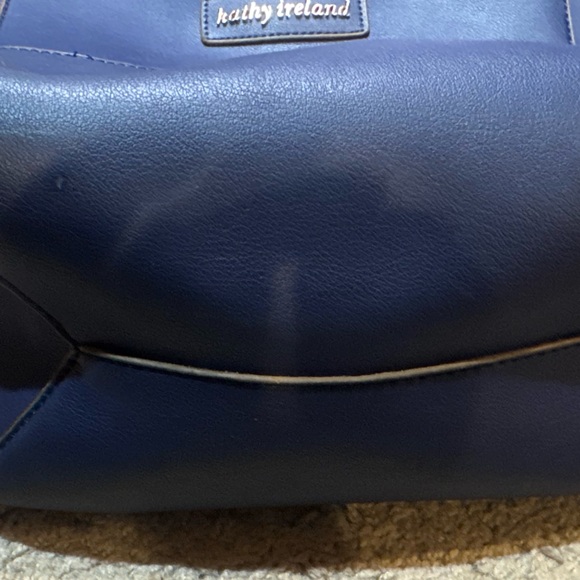 Kathy Ireland Deep Blue Shoulder Bag - Picture 2 of 4